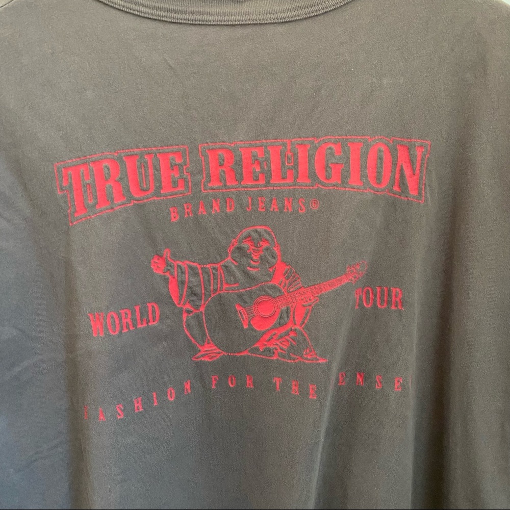 True Religion Felt Logo Dark Gray and Red Crew
Neck T-Shirt Size XL - Picture 5 of 9